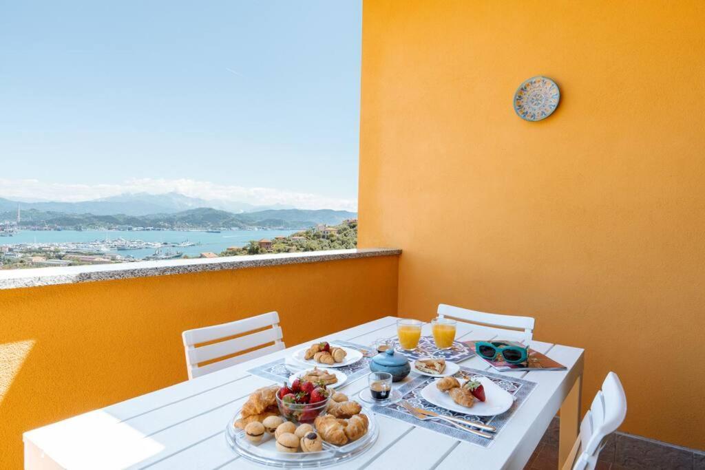 라스페치아 Piccapiana Sea View Attic Flat 아파트 외부 사진