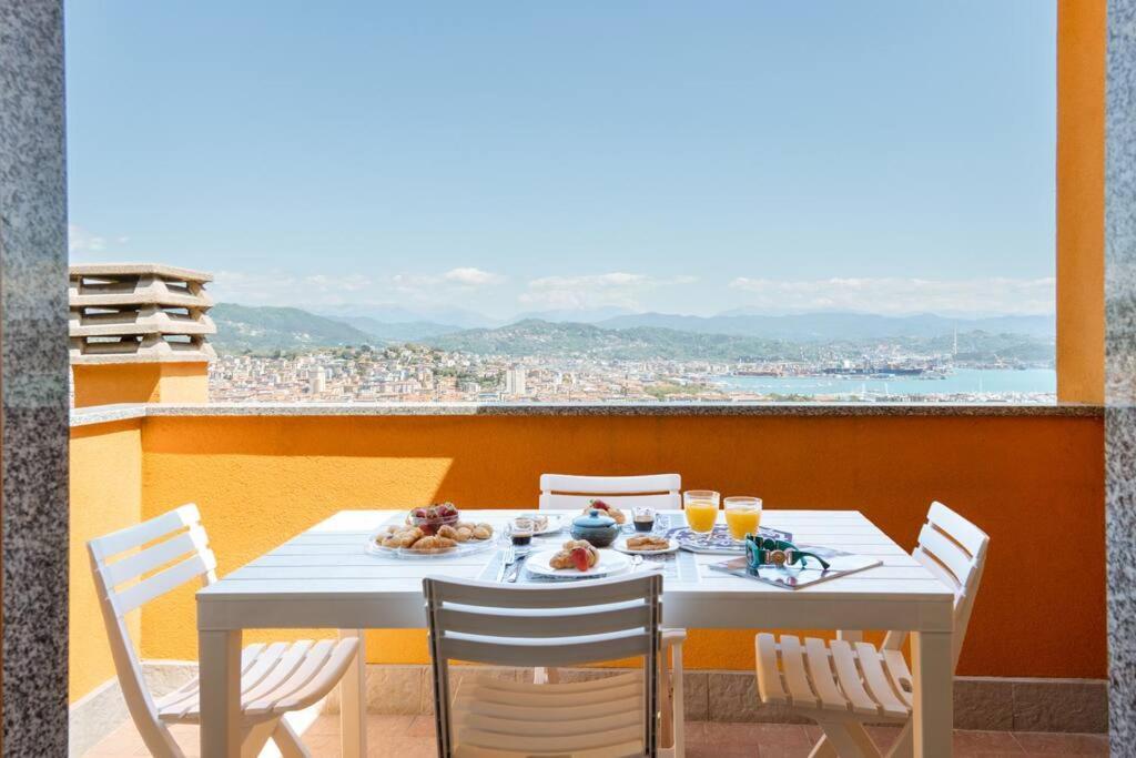 라스페치아 Piccapiana Sea View Attic Flat 아파트 외부 사진